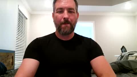 Snapshot of bobchmw chatting on May 3, 1:22 am Bobchmw online show from May 3, 1:22 am