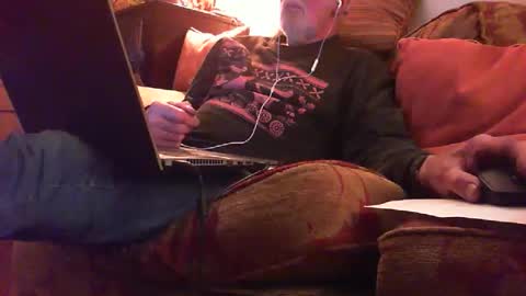 Snapshot of bobofnorfolk chatting on February 13, 8:38 pm bobinnorfolk online show from February 13, 8:38 pm