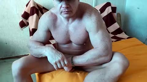 Snapshot of bodi5 chatting on January 4, 12:05 pm BODI online show from January 4, 12:05 pm