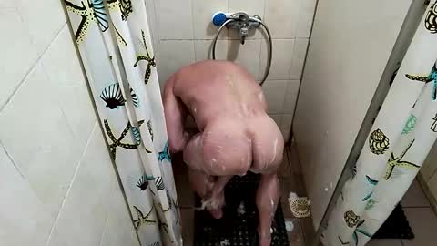 Snapshot of bodi5 chatting on September 9, 9:03 pm BODI online show from September 9, 9:03 pm