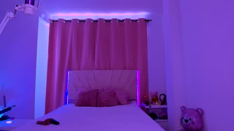 DANIELA online show from February 11, 9:42 pm