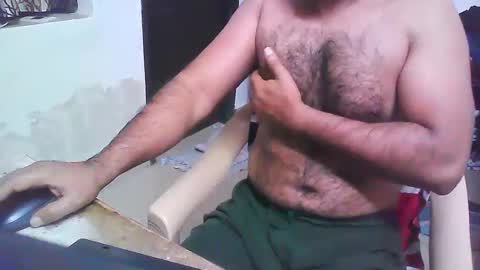 Snapshot of boldinddude chatting on February 11, 11:32 am Chris B online show from February 11, 11:32 am