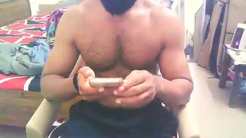 Snapshot of boldinddude chatting on November 17, 11:05 am Chris B online show from November 17, 11:05 am