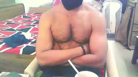 Snapshot of boldinddude chatting on November 19, 11:43 am Chris B online show from November 19, 11:43 am