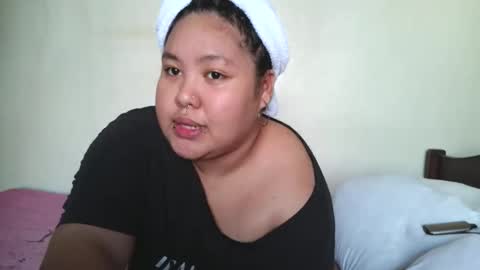 Snapshot of bombastic_darla chatting on October 27, 6:50 am bombastic_darla online show from October 27, 6:50 am