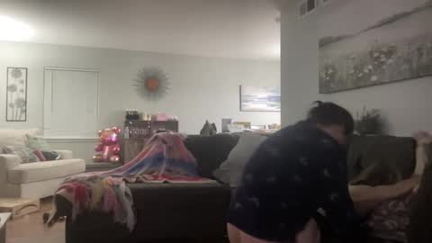 Snapshot of bombpopducky chatting on December 7, 7:49 am Bomb Pop online show from December 7, 7:49 am