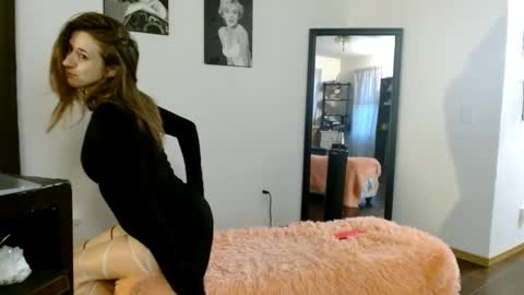 Snapshot of bombshellbaeby chatting on September 20, 1:23 pm BombshellBaeby online show from September 20, 1:23 pm