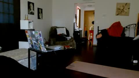 Snapshot of bombshellbaeby chatting on September 28, 1:11 am BombshellBaeby online show from September 28, 1:11 am