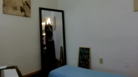 Snapshot of bombshellbaeby chatting on February 11, 2:27 am BombshellBaeby online show from February 11, 2:27 am