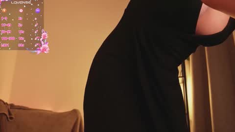 Karen online show from March 15, 1:50 pm