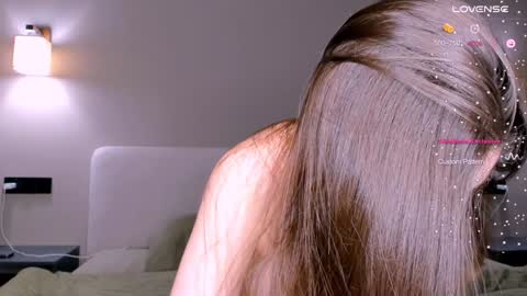 Snapshot of bondgirl4fun chatting on January 31, 2:28 pm Olly online show from January 31, 2:28 pm