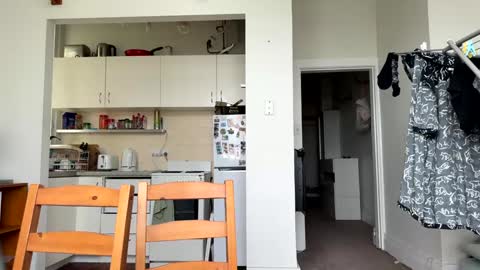 Bondi online show from December 4, 9:13 pm