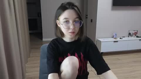 bondi_star online show from April 17, 2:09 pm