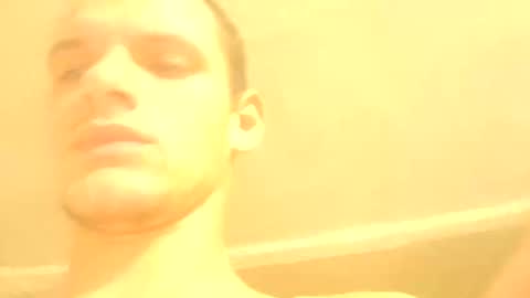 Snapshot of bondsasha2101 chatting on December 5, 8:27 pm bondsasha2101 online show from December 5, 8:27 pm