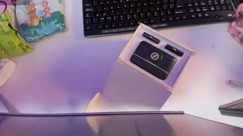 Snapshot of bonet_iris chatting on February 25, 7:01 pm bonet_iris online show from February 25, 7:01 pm