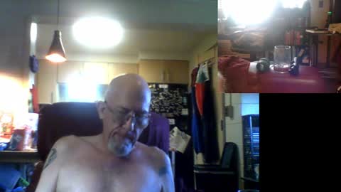 Bong Fellatio online show from June 21, 8:55 pm