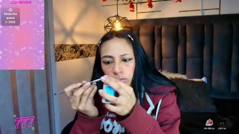 BONIE WILLS online show from April 16, 12:06 pm