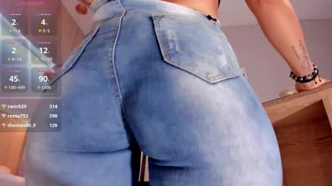 Snapshot of boniesmith_ chatting on February 16, 2:42 am Bonie Smith online show from February 16, 2:42 am