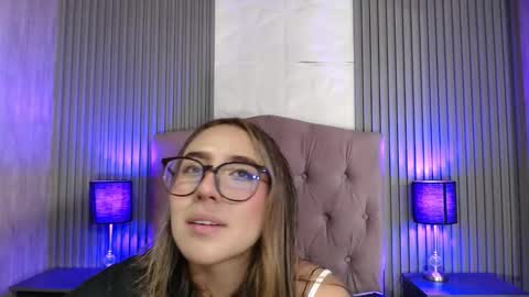 bonnali_lune online show from March 1, 4:03 am