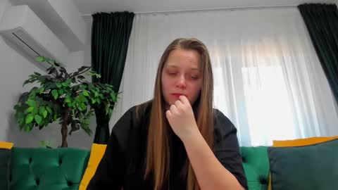 Snapshot of bonnie77777 chatting on March 4, 8:57 am Bonnie online show from March 4, 8:57 am