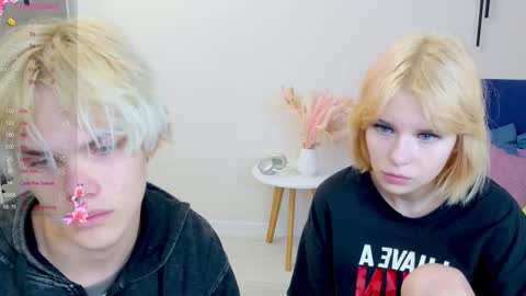 Snapshot of bonnie_and_c1yde chatting on September 14, 5:01 pm Jessy Mark online show from September 14, 5:01 pm