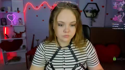 bonnie_crystal online show from April 16, 10:23 pm