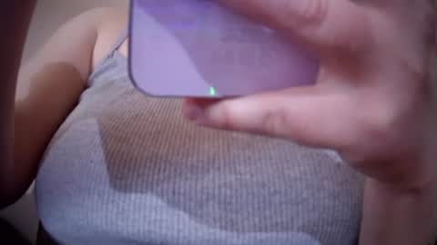 Bonnie online show from April 7, 2:28 pm