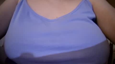 Bonnie online show from April 22, 5:14 pm