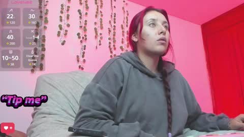 Snapshot of bonnie_moon_ chatting on December 5, 12:52 am Bonnie Help me reach 500 likes online show from December 5, 12:52 am