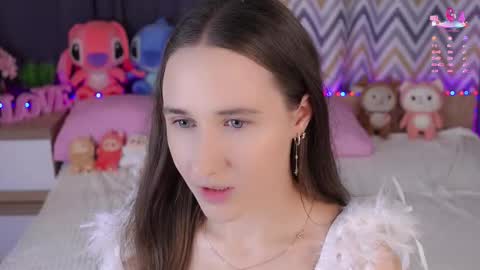 Emma online show from September 18, 1:18 am