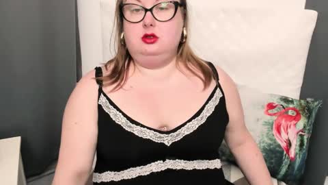 Snapshot of bonnieshining chatting on February 3, 8:02 am Bonnie online show from February 3, 8:02 am