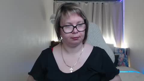 bonnnyboobsy online show from May 30, 6:38 pm