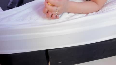 Snapshot of bonny_and_carrot chatting on October 22, 7:24 pm bonny_and_carrot online show from October 22, 7:24 pm