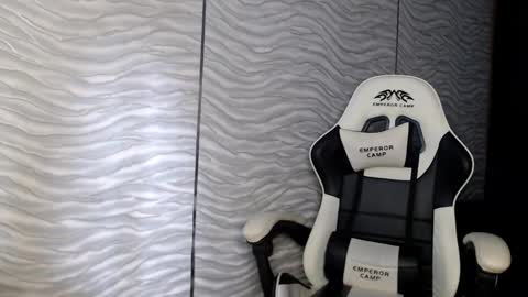 bonny_klyde95 online show from October 4, 11:08 am