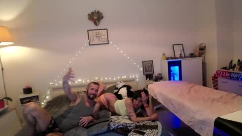 BonnyeClydee online show from March 26, 8:03 pm