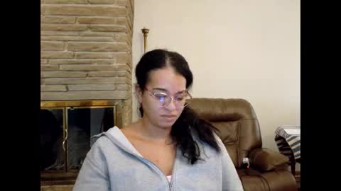 Queen Bon Vivantt online show from January 13, 4:23 pm