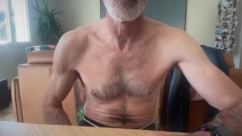 bonzo21 online show from April 9, 3:17 pm