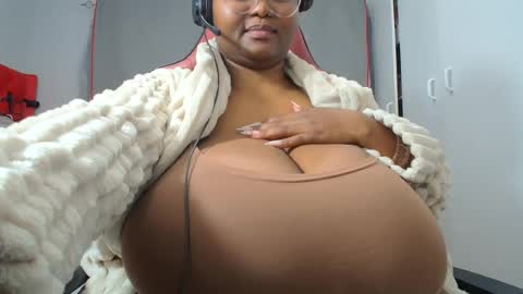 Snapshot of boobygoddessxxx chatting on July 23, 1:20 pm boobygoddessxxx online show from July 23, 1:20 pm