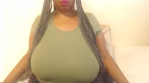 Snapshot of boobyqueen24 chatting on November 20, 9:20 am boobyqueen online show from November 20, 9:20 am