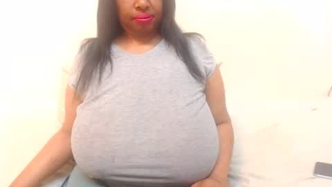 boobyqueen online show from July 24, 2:04 pm