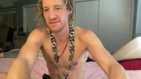 Snapshot of bookandbrawn chatting on February 19, 7:43 pm BookAndBrawn online show from February 19, 7:43 pm