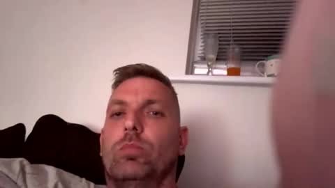 Snapshot of boomf86xxxx chatting on April 18, 9:04 pm boomf86xxxx online show from April 18, 9:04 pm