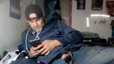 Snapshot of boomtasticone chatting on October 14, 6:58 am boomtasticone online show from October 14, 6:58 am