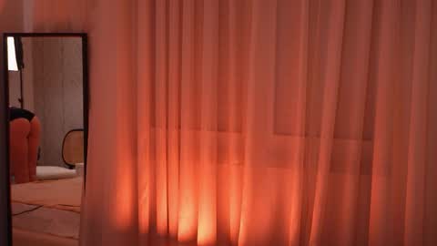 Snapshot of boootyfrytti chatting on November 6, 7:15 pm boootyfrytti online show from November 6, 7:15 pm