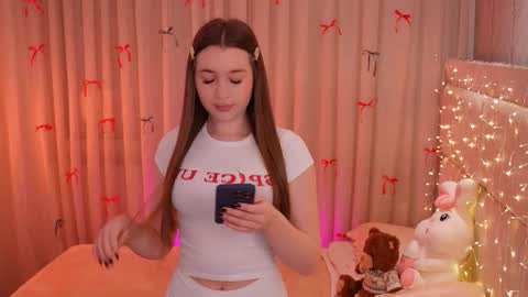 Snapshot of boootyfrytti chatting on December 16, 7:41 pm boootyfrytti online show from December 16, 7:41 pm