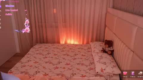 Snapshot of boootyfrytti chatting on February 17, 4:13 pm boootyfrytti online show from February 17, 4:13 pm