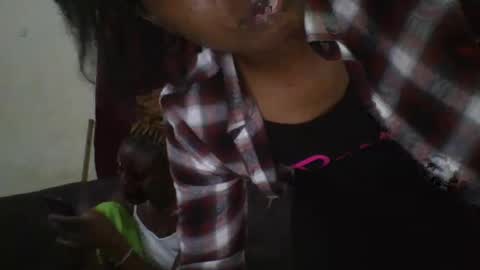 bootie_caramel online show from March 5, 10:00 am