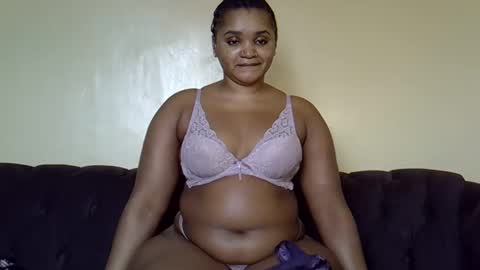 Snapshot of bootieshakess chatting on November 28, 8:50 am bootieshakess online show from November 28, 8:50 am