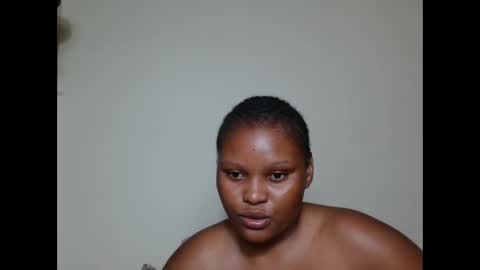 bootydarkebony_ online show from May 10, 12:27 am
