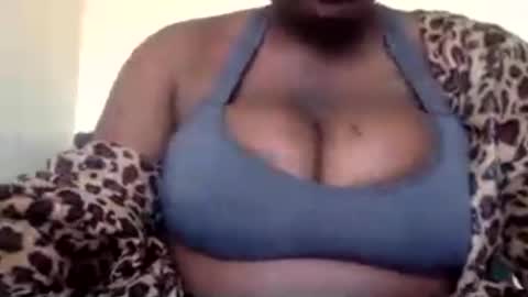 vee online show from July 10, 7:01 am